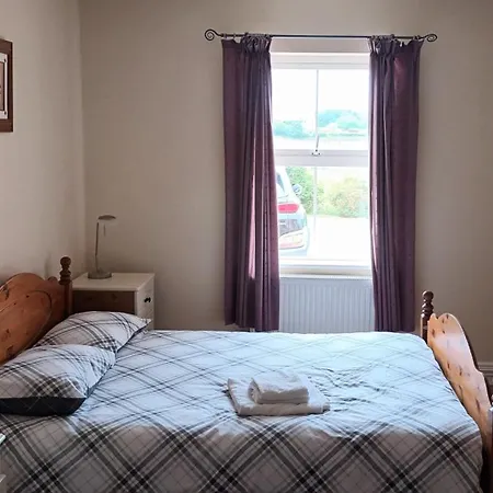 House - Self Catering Glencolumbkille